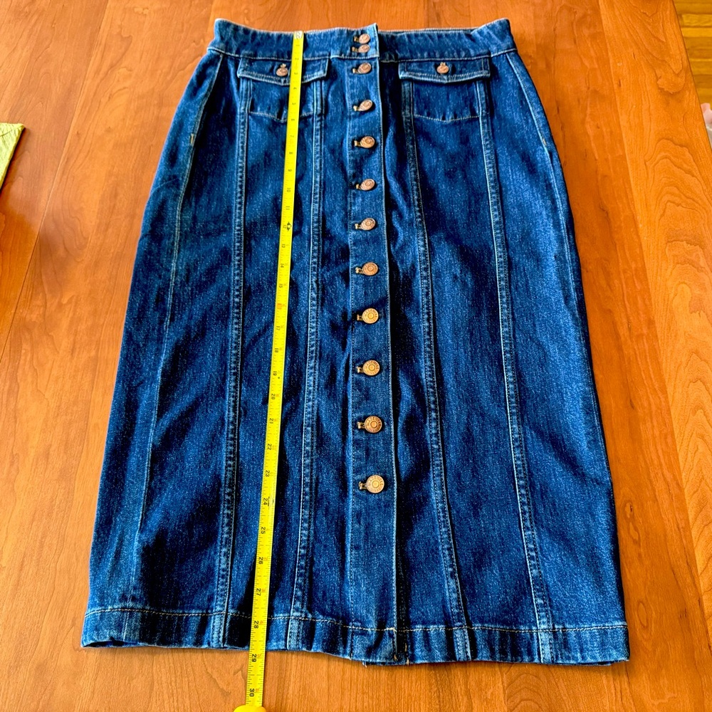 Madewell | Denim Seamed Button-Front Skirt (Size 28) - Picture 11 of 11
